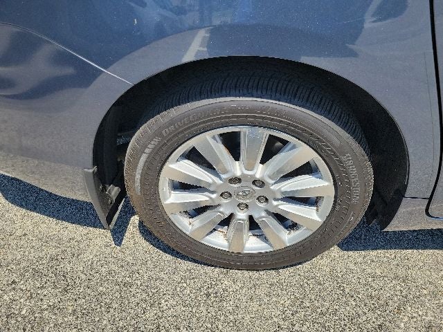 2017 Toyota Sienna XLE Premium 7 Passenger