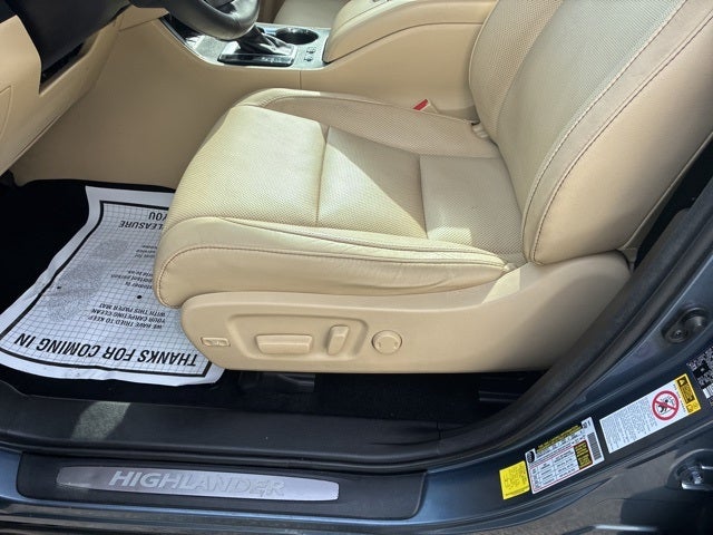 2017 Toyota Highlander Limited