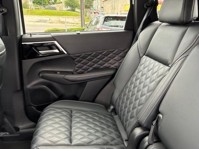 2024 Mitsubishi Outlander SEL