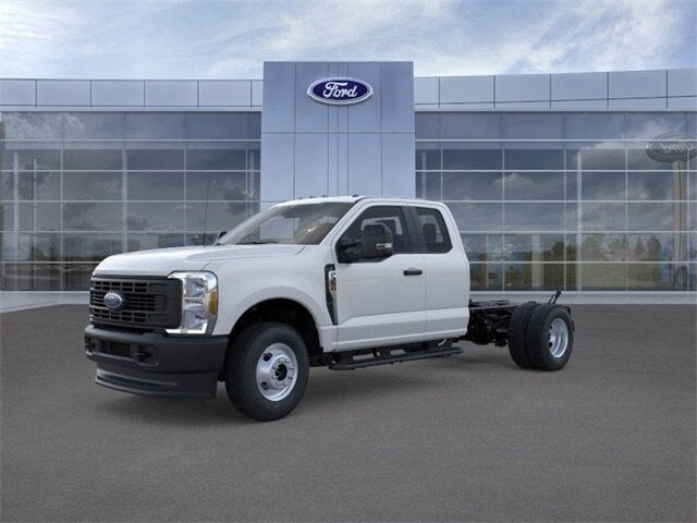 2026 Ford Chassis Cab F-350® XL
