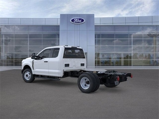 2026 Ford Chassis Cab F-350® XL