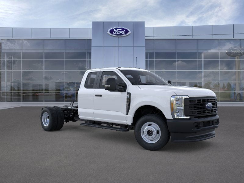 2026 Ford Chassis Cab F-350® XL