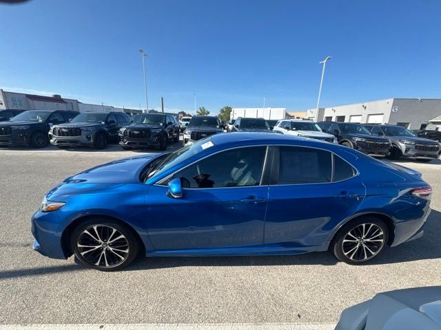 2018 Toyota Camry SE
