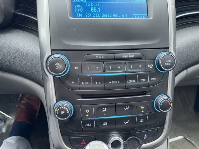 2015 Chevrolet Malibu LS 1LS