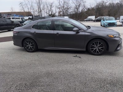 2023 Toyota Camry Hybrid SE