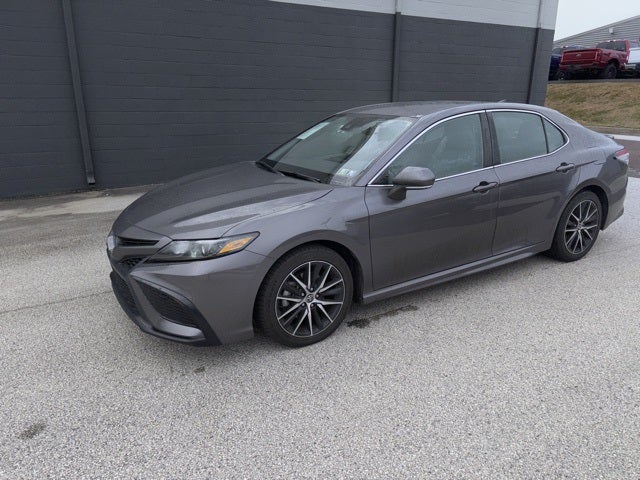2023 Toyota Camry Hybrid SE