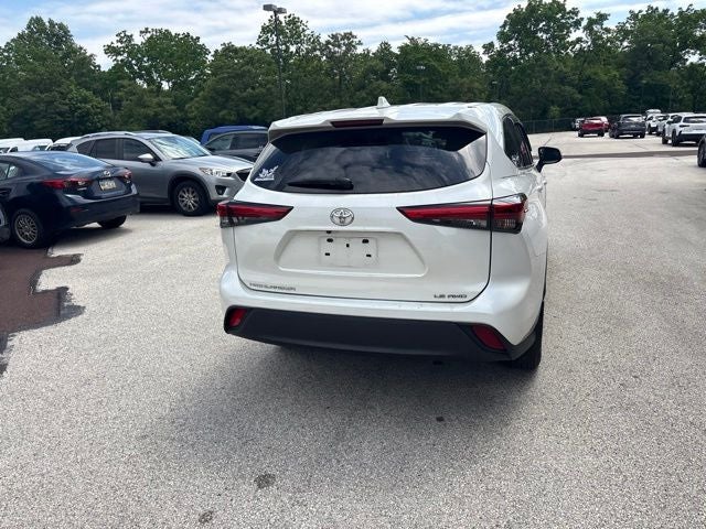 2021 Toyota Highlander LE