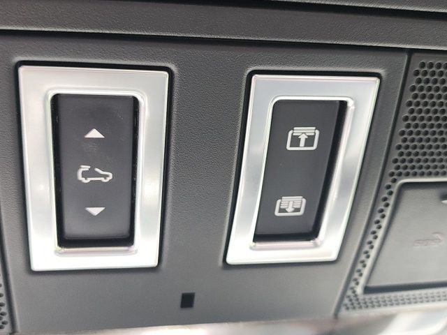 2022 Land Rover Defender 110 X-Dynamic HSE